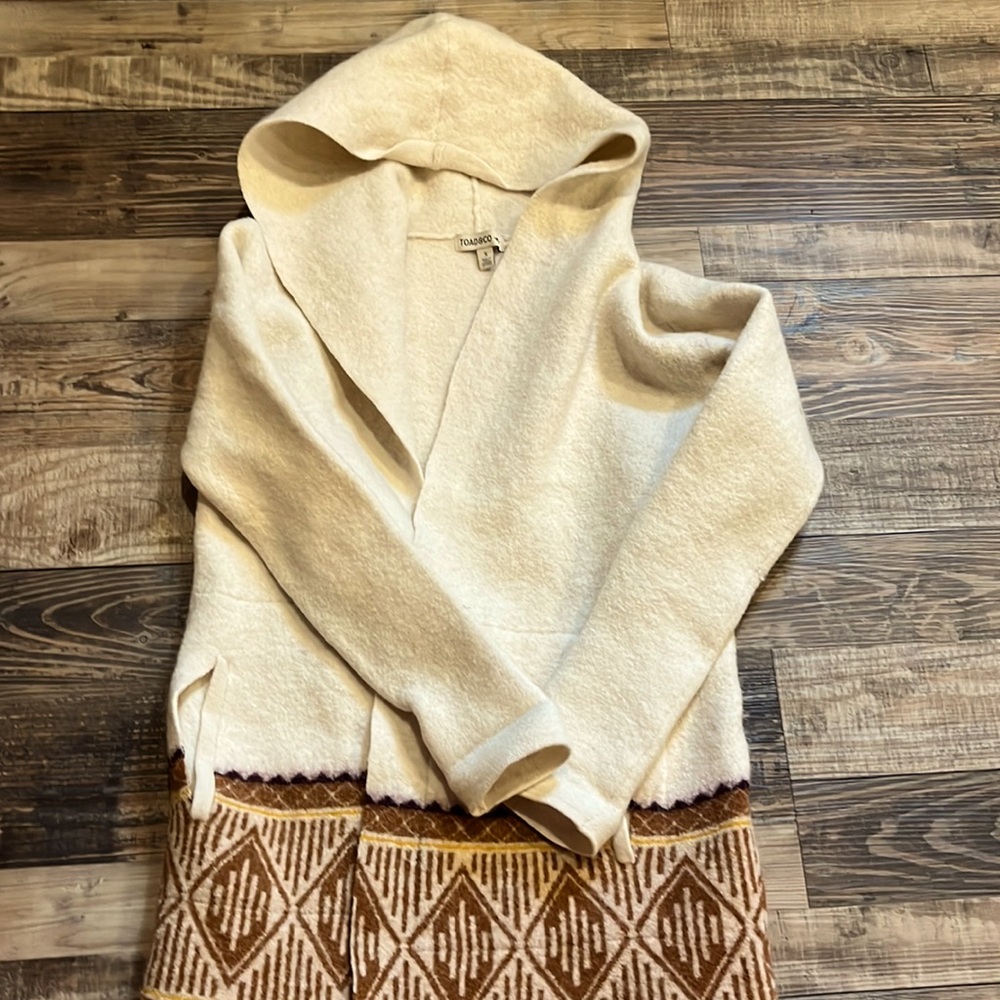 Women’s 100% wool cardigan/hoodie